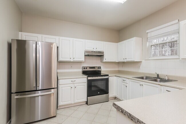 Building Photo - 6136 Planters Wood Ln