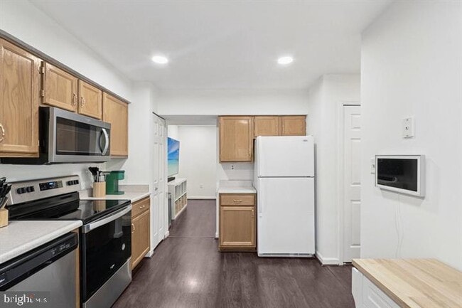 Building Photo - 6110 Hoskins Hollow Cir