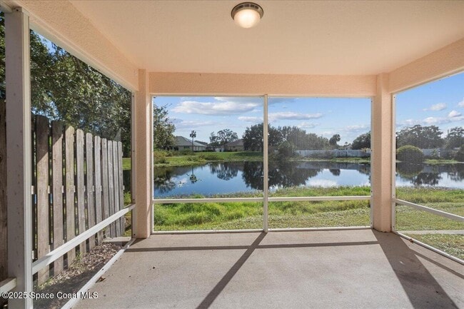 Building Photo - 1334 Gem Cir