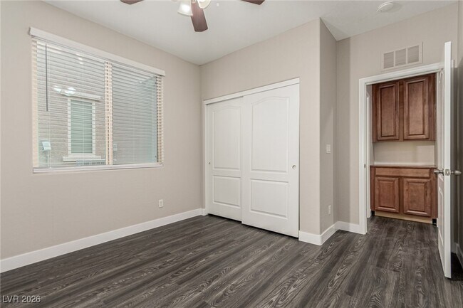 Building Photo - 788 Forest Peak St