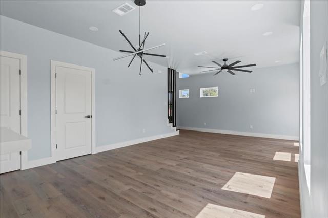 Building Photo - 1116 E Oleander St