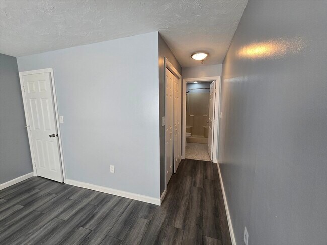 Building Photo - 230 Willard St