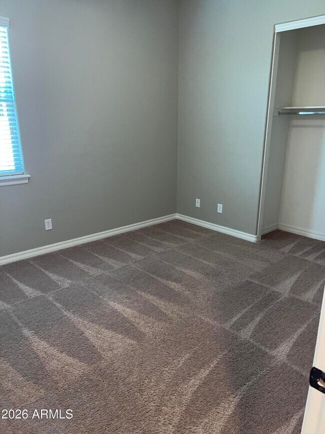 Building Photo - 2543 E Penedes Dr
