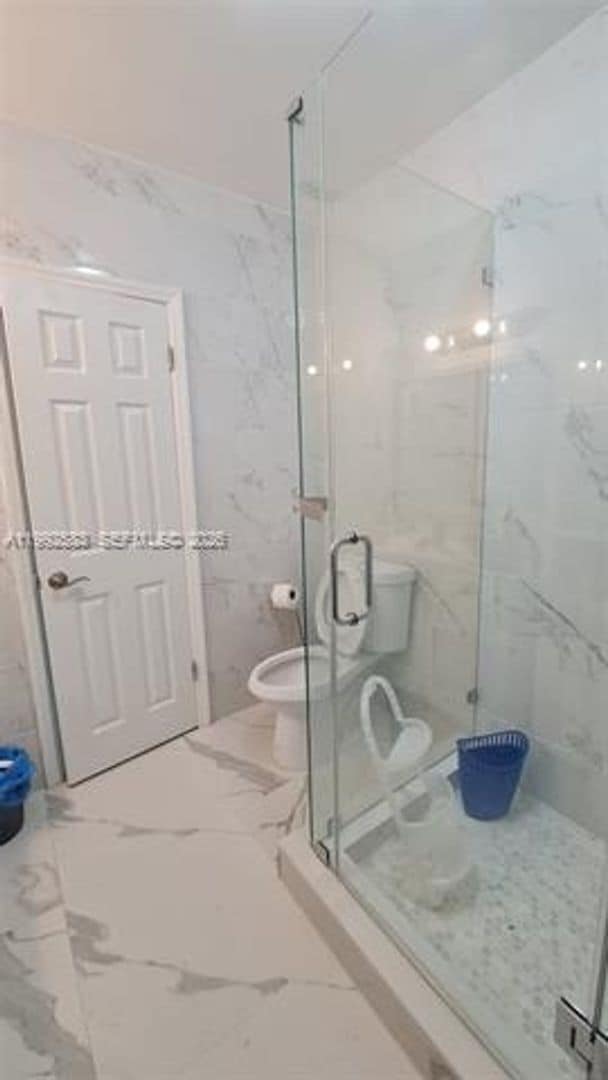 Building Photo - 6130 SW 64th Ave