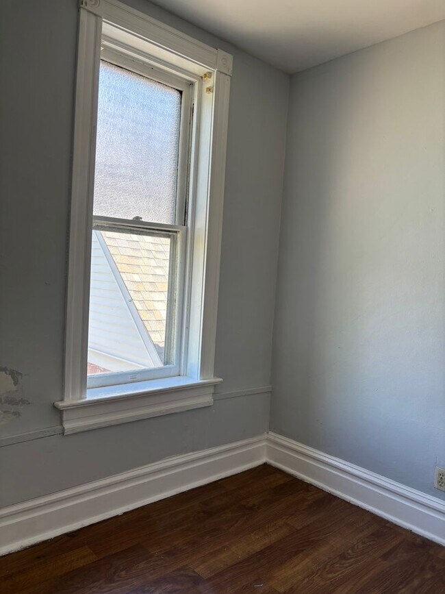 Building Photo - 4531 Louisiana Ave