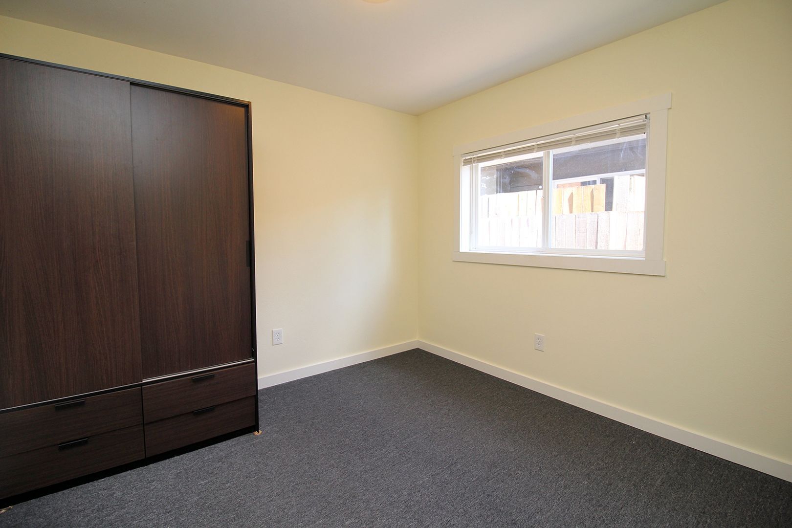 Building Photo - 6214 SE 51st Ave