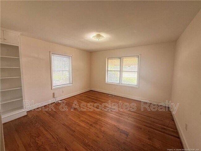 Building Photo - 115 S Tarboro St