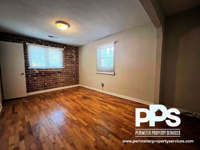 Building Photo - 235 Lampkin St NE