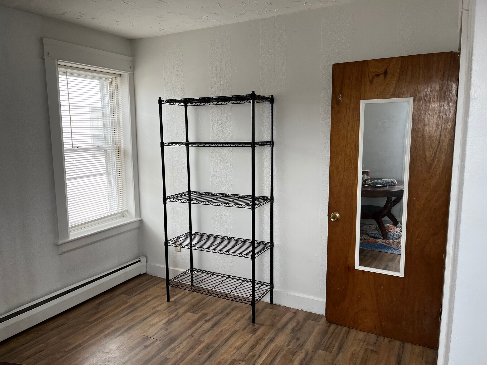 second bedroom - 61 Wall St
