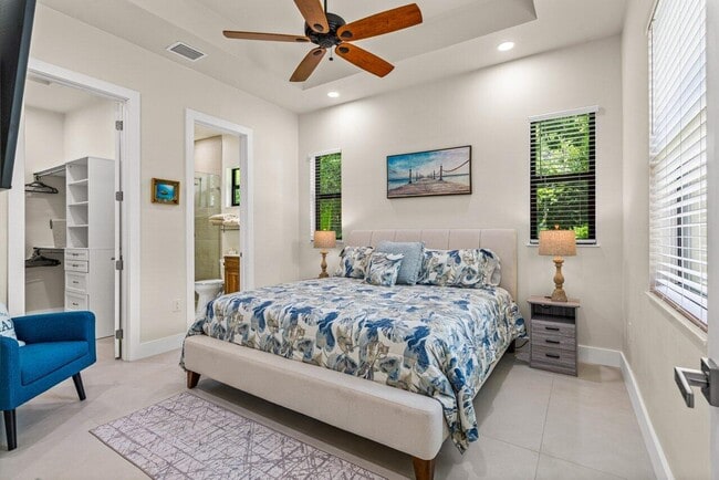 Building Photo - 12466 Quercus Ln