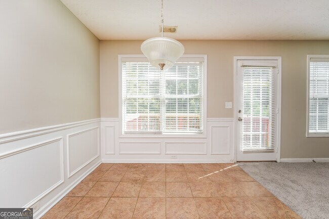 Building Photo - 6288 Lake Valley Point