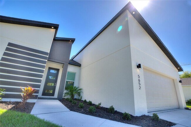 Building Photo - 5652 Bannock Cir