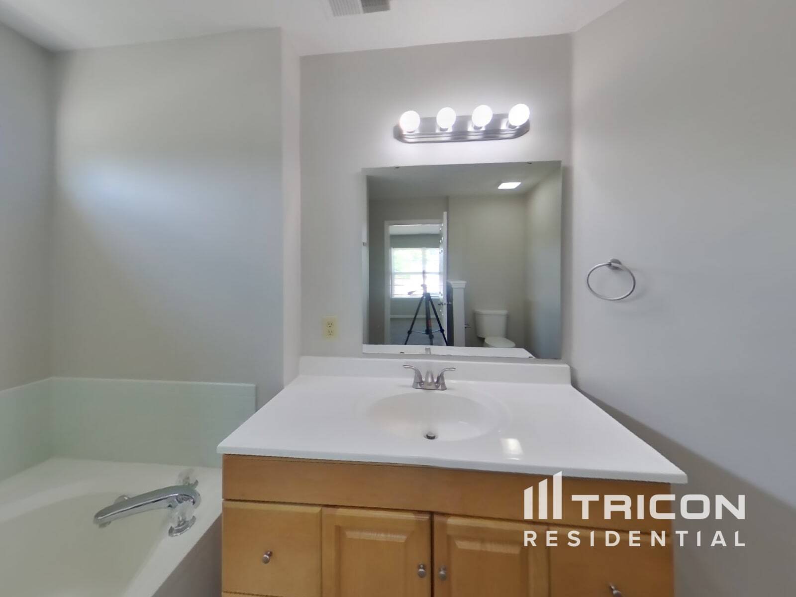 Building Photo - 3636 Black Locust Dr