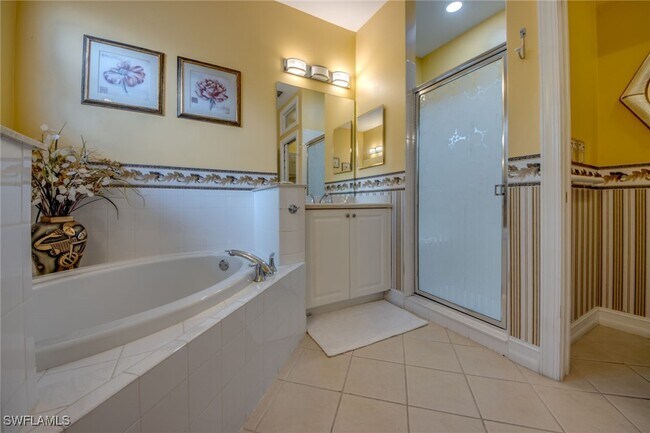 Building Photo - 10541 Bella Vista Dr