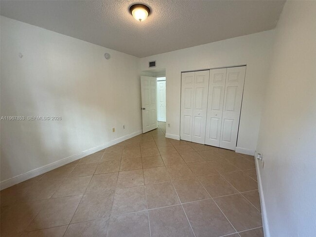 Building Photo - 2445 Centergate Dr