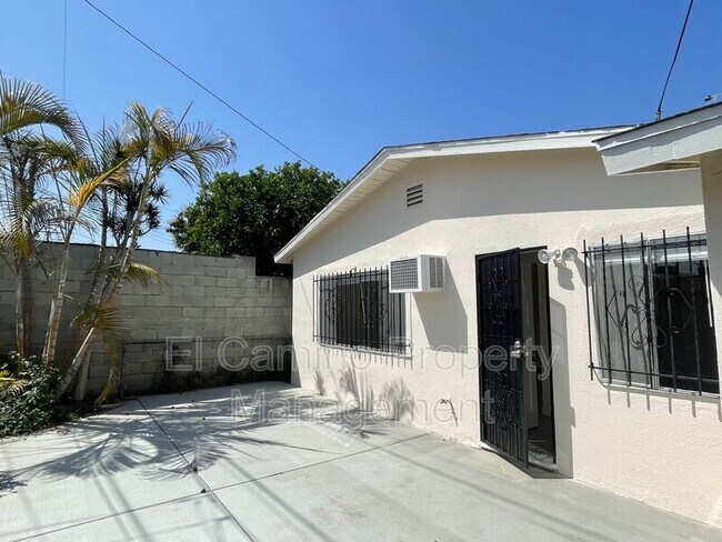 Building Photo - 3558 E 56th St