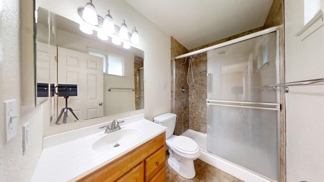 Building Photo - 6556 Mossview Way