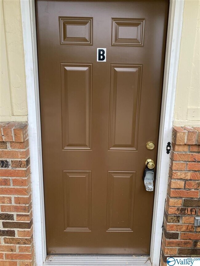 5130 Blue Spring Rd NW 5130 Blue Spring Rd NW Huntsville AL 35810