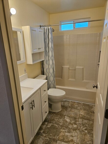 Building Photo - 1001 Stoddard Ave