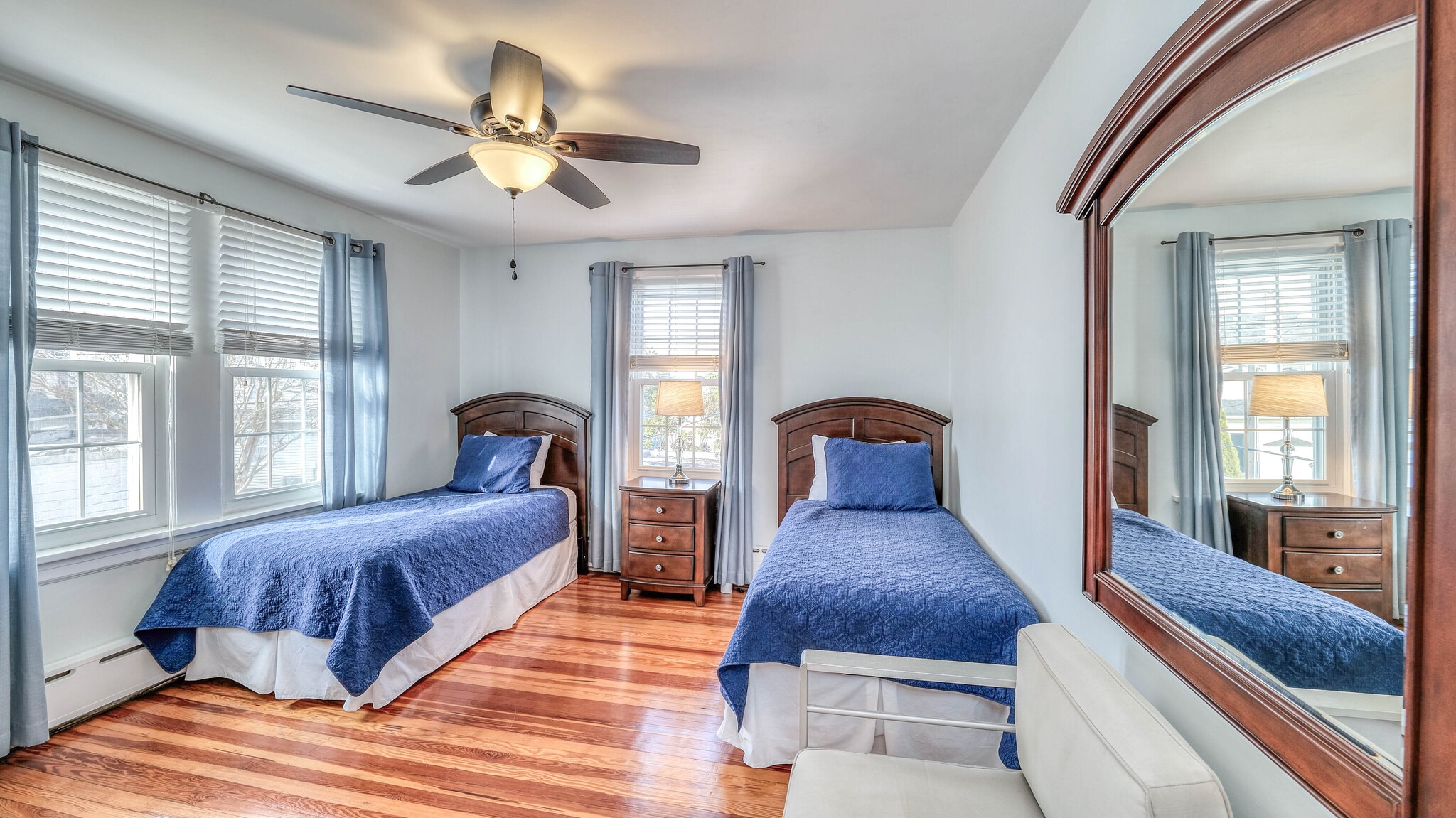 Building Photo - 7501 Ventnor Ave