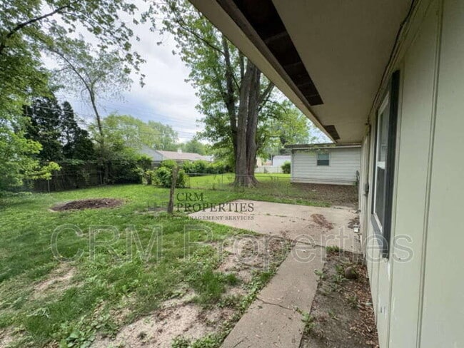 Building Photo - 5204 Arrowhead Blvd