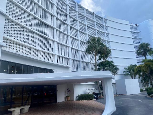 Building Photo - 3590 S Ocean Blvd