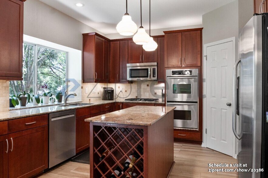 Building Photo - 1406 Dapplegrey Ln