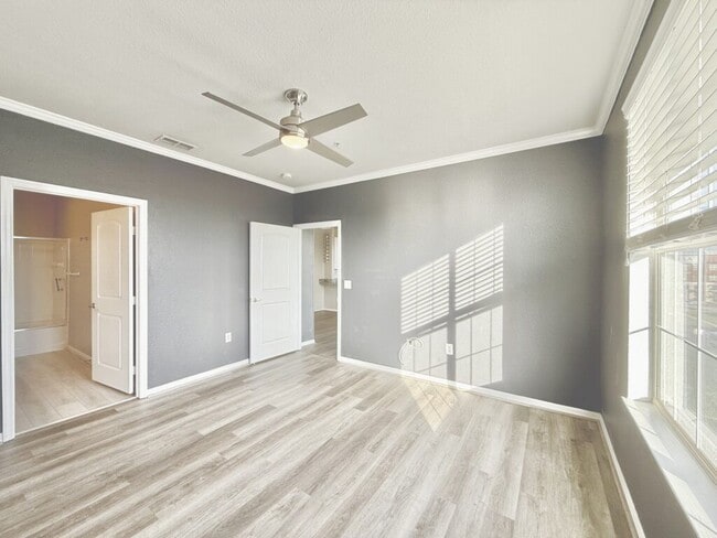 Building Photo - 4221 W Spruce St