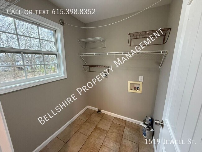 Building Photo - 1519 Jewel St