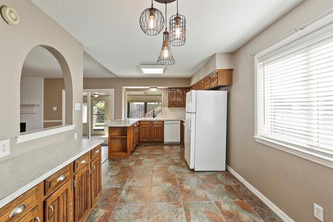 Building Photo - 1713 Richland Dr