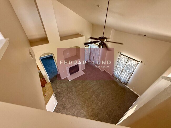 Building Photo - Beautiful townhome in Fallen Leaf , only 35 minutes from Incline Village-  Kay DeAlba Property!!!