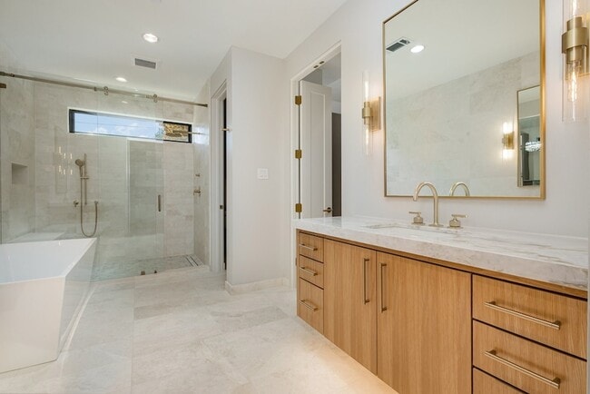 Building Photo - 4203 Normandy Ave