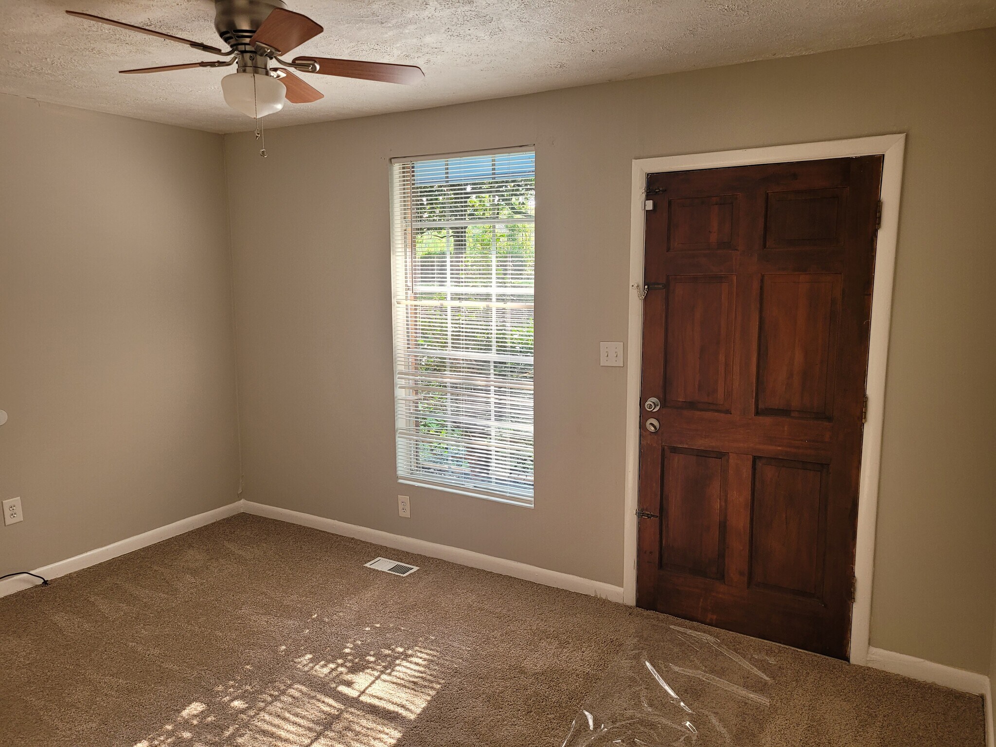 Building Photo - 164 N Ballard Dr