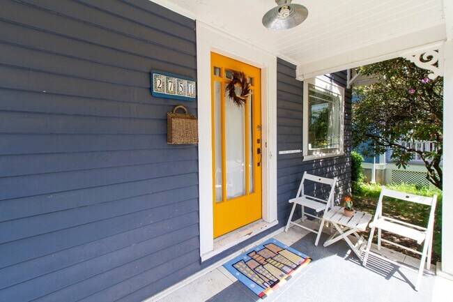 Building Photo - Gorgeous NW District House with Stunning Upgrades and Original Charm