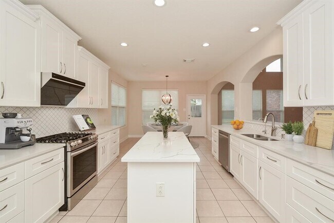 Building Photo - 6102 Meadowstream Ct