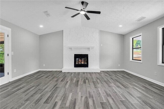 Building Photo - 5303 Kemper Pl