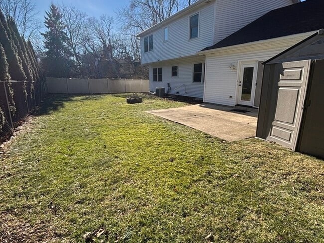 Building Photo - 4705 Elm St