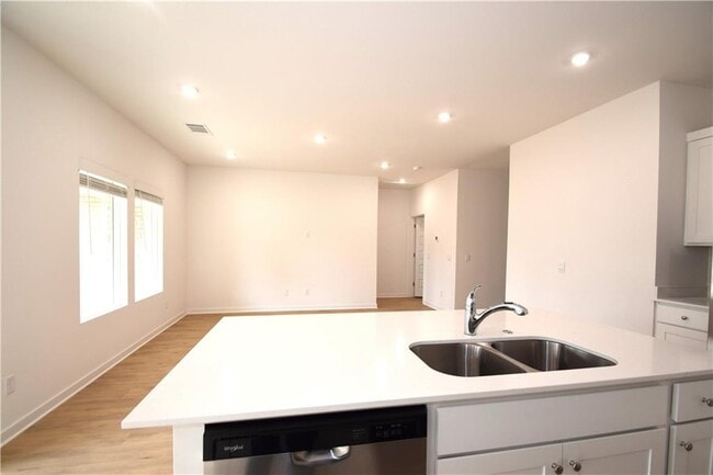 Building Photo - 379 Florida Ave