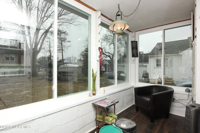 Building Photo - 240 7th Ave