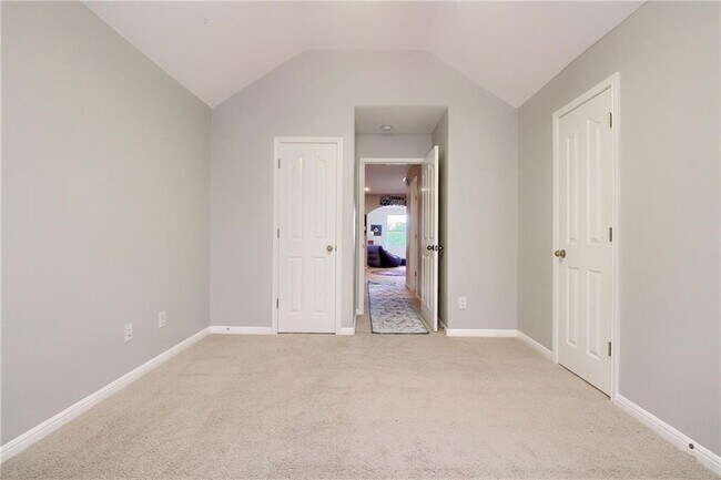 Building Photo - 3003 Cashell Wood Dr