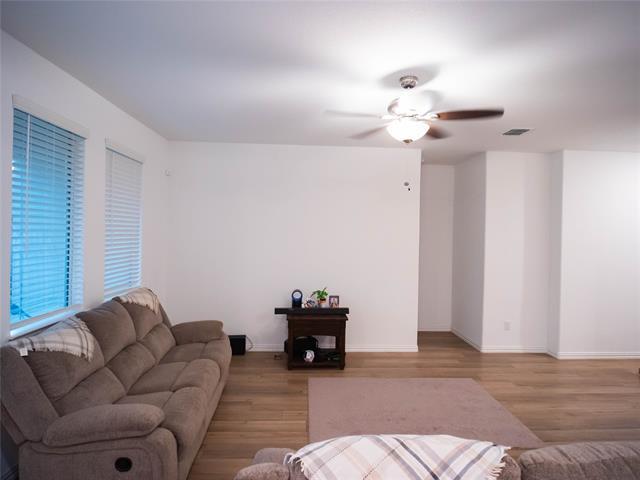 Building Photo - 1107 Daffodil St