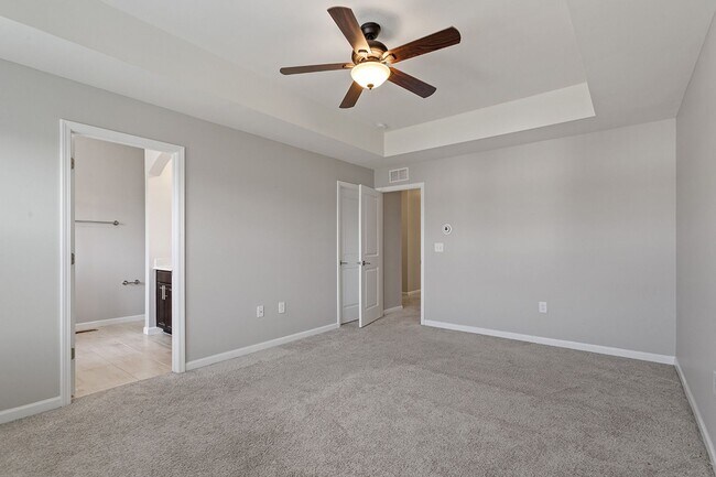 Building Photo - Spacious 4 Bedroom Townhome in Wake Forest!