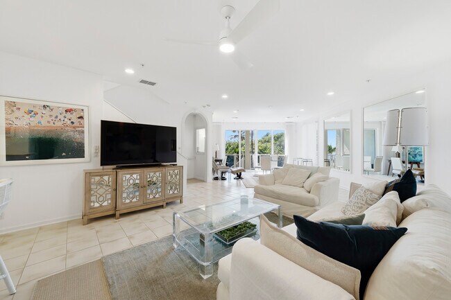 Building Photo - 4535 Coquina Rd