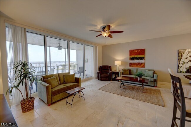 Building Photo - 2090 W First St