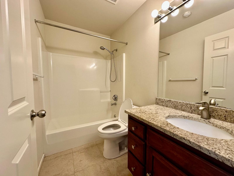 Building Photo - 17449 NE 122nd St