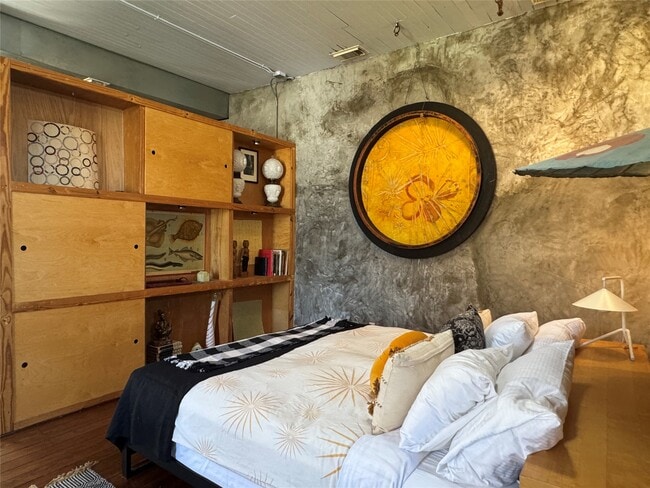 Building Photo - 1614 Avenue K