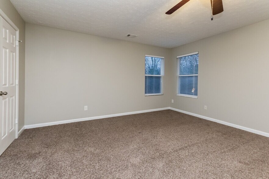Building Photo - 165 Nacoochee Way