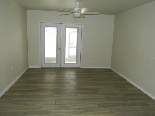 Building Photo - 924 N Lake Destiny Rd