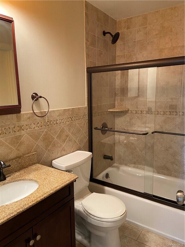 Building Photo - 2312 Whispering Hills Dr