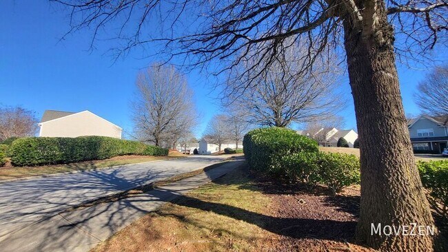 Building Photo - 2660 Halle Ann Cir